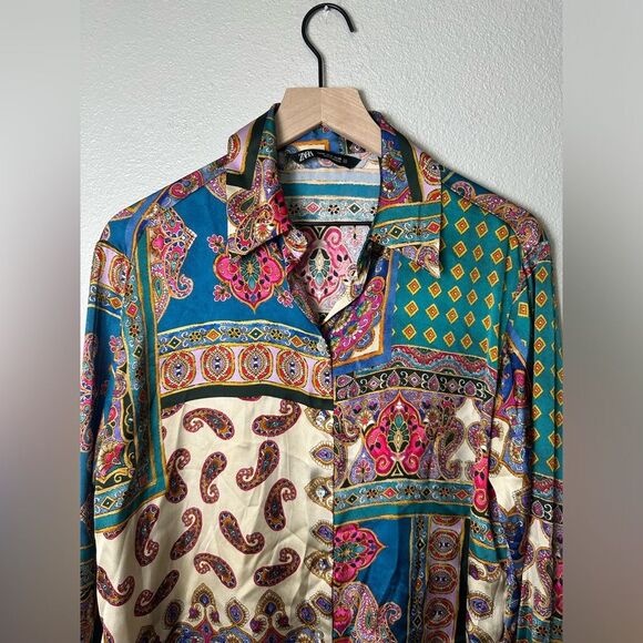 ZARA Patchwork scarf Print Satin Effect Shirt buttondown blouse boho 70’s Sz M - Picture 6 of 11